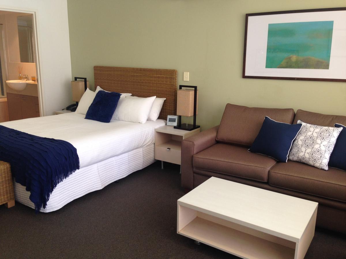 Base Holidays - Ettalong Beach Premium Apartments Exterior foto