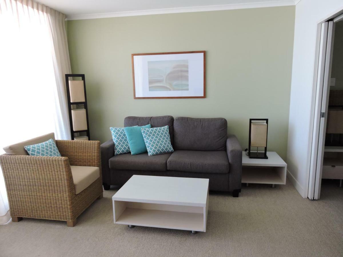 Base Holidays - Ettalong Beach Premium Apartments Exterior foto